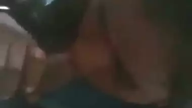 Chennai lady gives a Tamil blowjob to her lover