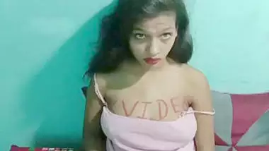 380px x 214px - Desi Cute Model Sarika Show Her Boobs free hindi pussy fuck