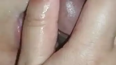 Desi lady lets her lover shoot her desi blowjob porn