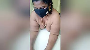 380px x 214px - Tamil Aunty Dress Changing Video xxx indian films at Indianpornfree.com