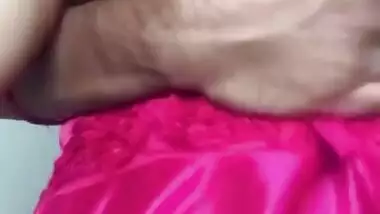 Desi bhabi sexy boobs