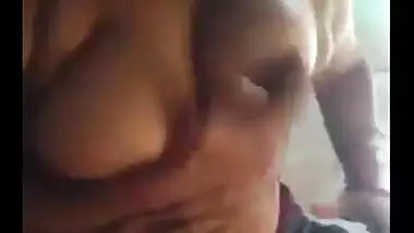 Big boobs mallu aunty removes blouse for boob job