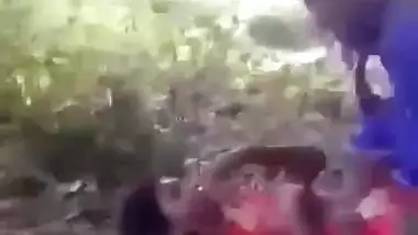 Village ki bhabhi ko 2 logon ne paise de kar choda