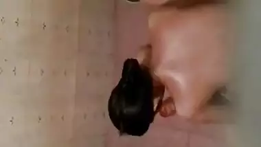Apni Real Bhabhi Ka Shower - Movies. video2porn2