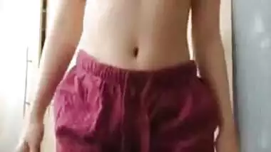 Desi babe says hello to her sex viewers and bares private XXX parts