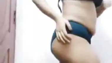 Huge boobs slave girl nude videos for master