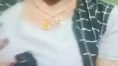 Beautiful Desi Bhabhi blowjob sex MMS
