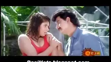 Sangavi 80_ BOOBS pop out
